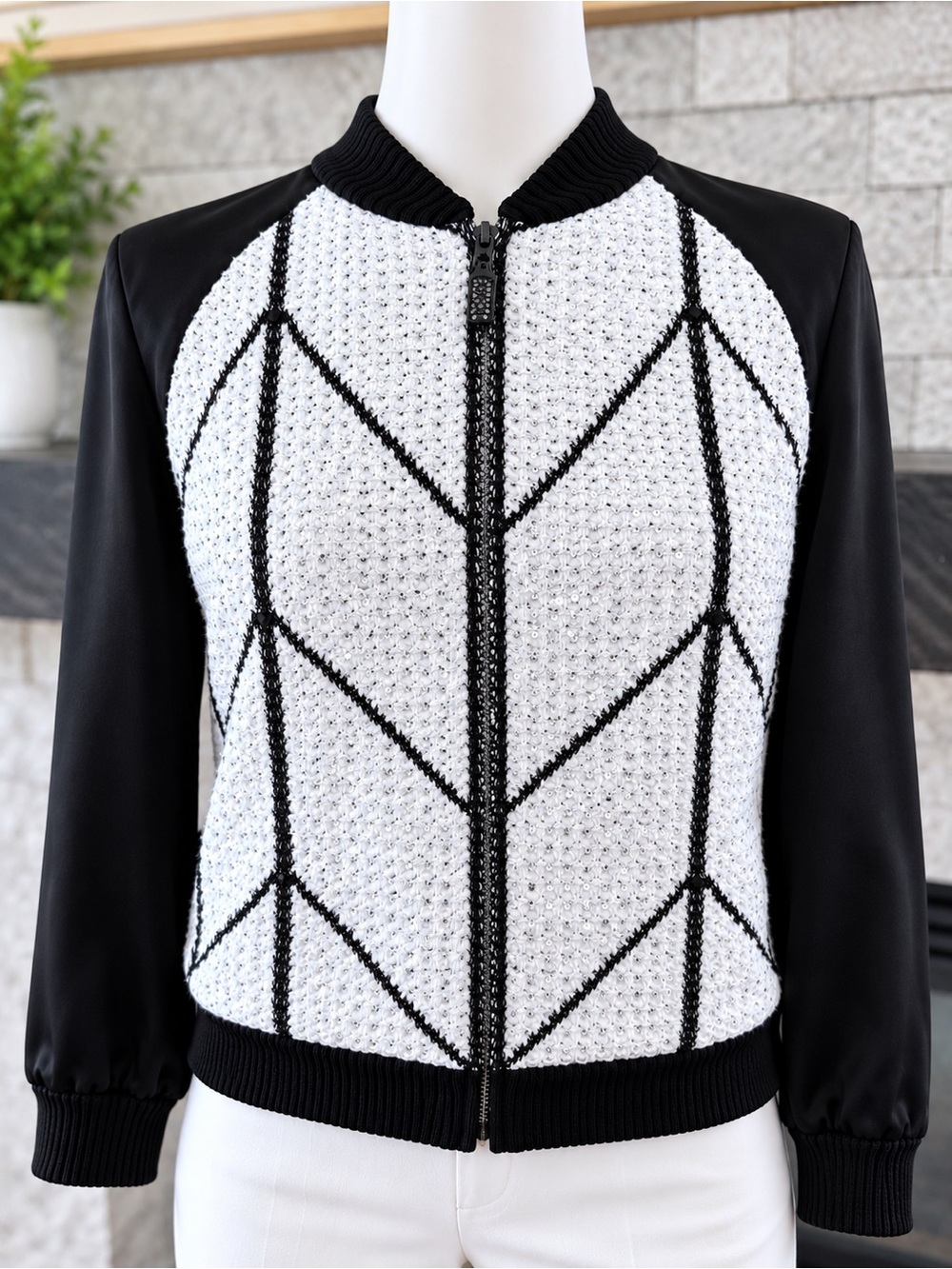 St. John Couture Black & White Sequin Novelty Knit Jacket Size Small